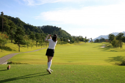 Khi Phụ Nữ Chơi Golf